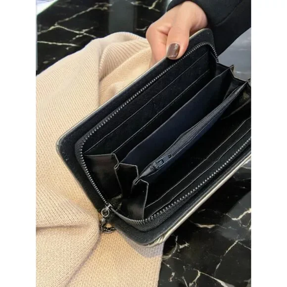 Riveted Skull Bound Oversized Fashion Wallets - Picture 3 of 12